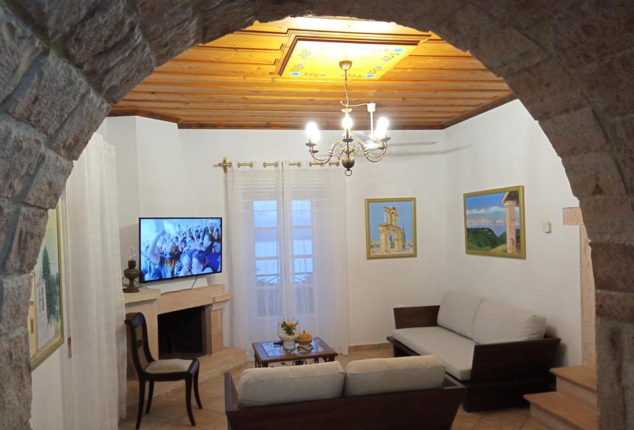 Traditional Stone Villa Olympia Viggla Exterior photo