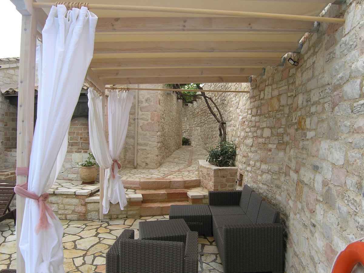Traditional Stone Villa Olympia Viggla Exterior photo